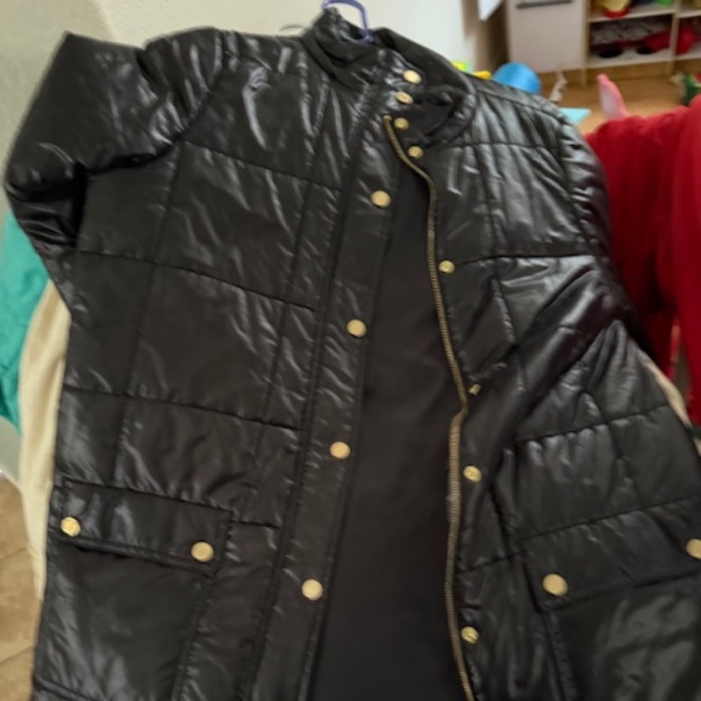 Tory Burch black puffer jacket size Large
